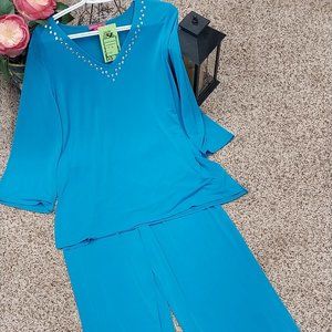 2957 Size Large Sunny Leigh Two Piece Teal Green Embellished Stretch Fabric Set